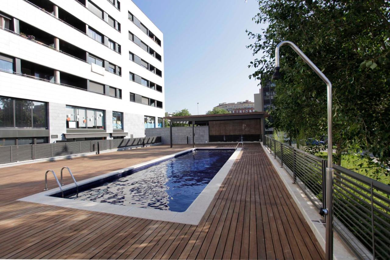 1217 - Pool And Beach Nice Apartment II برشلونة المظهر الخارجي الصورة