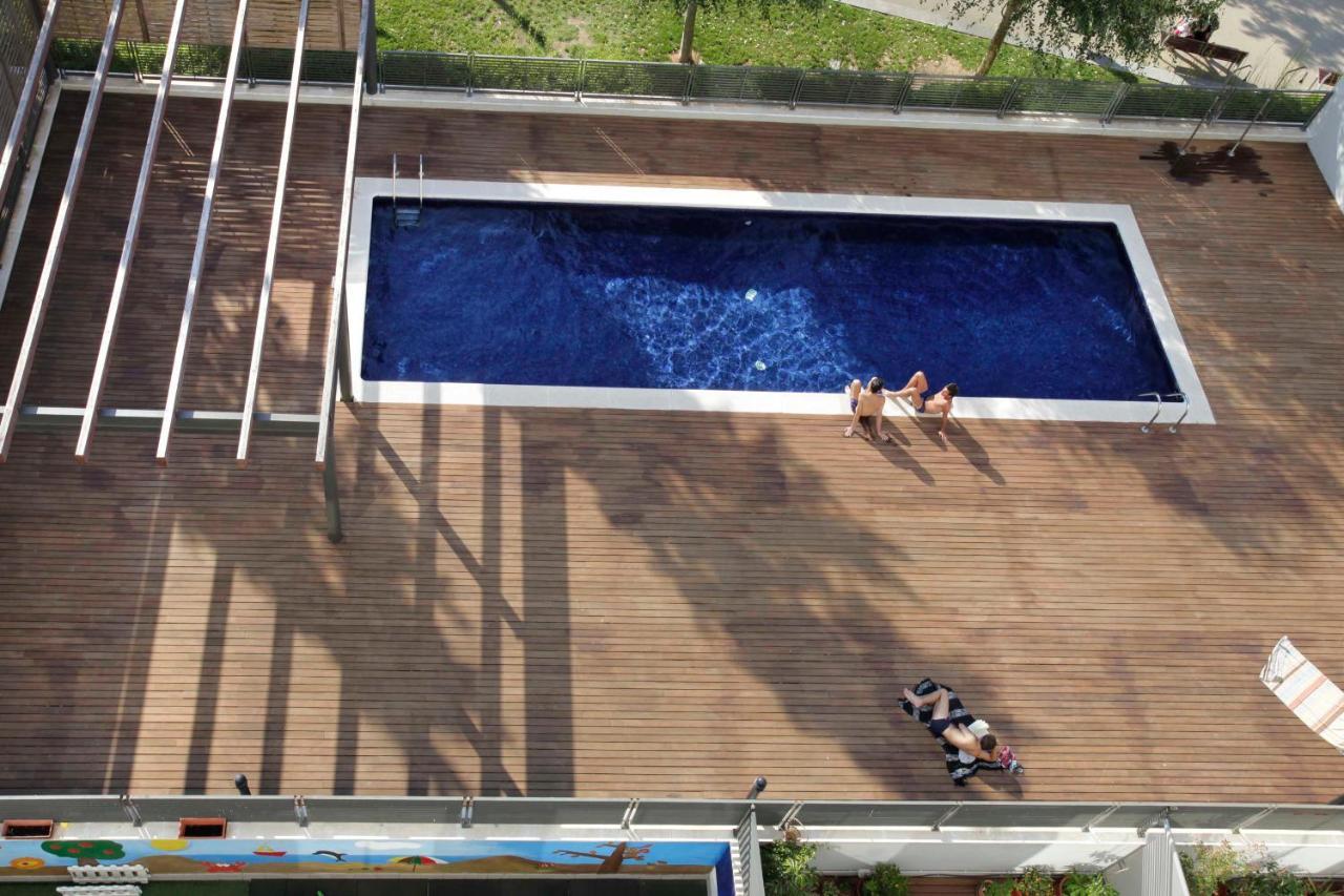 1217 - Pool And Beach Nice Apartment II برشلونة المظهر الخارجي الصورة